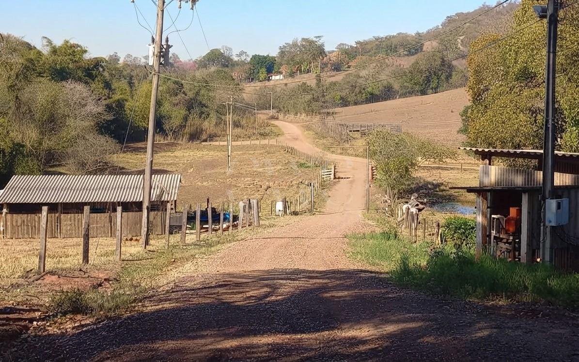 Sítio com 11,8 alqueires e granja de corte integrada à Korin à venda em Corumbataí/SP em Corumbataí, SP - foto 2