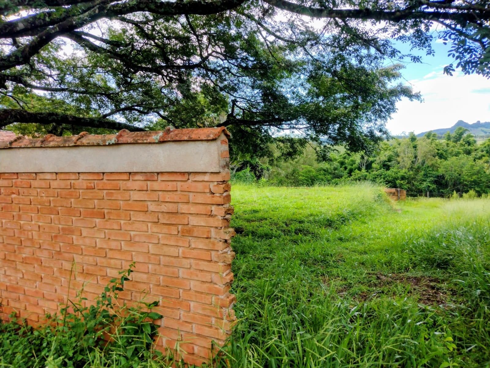 Terreno com  611m2 - loteamento Nova Analândia - Analândia