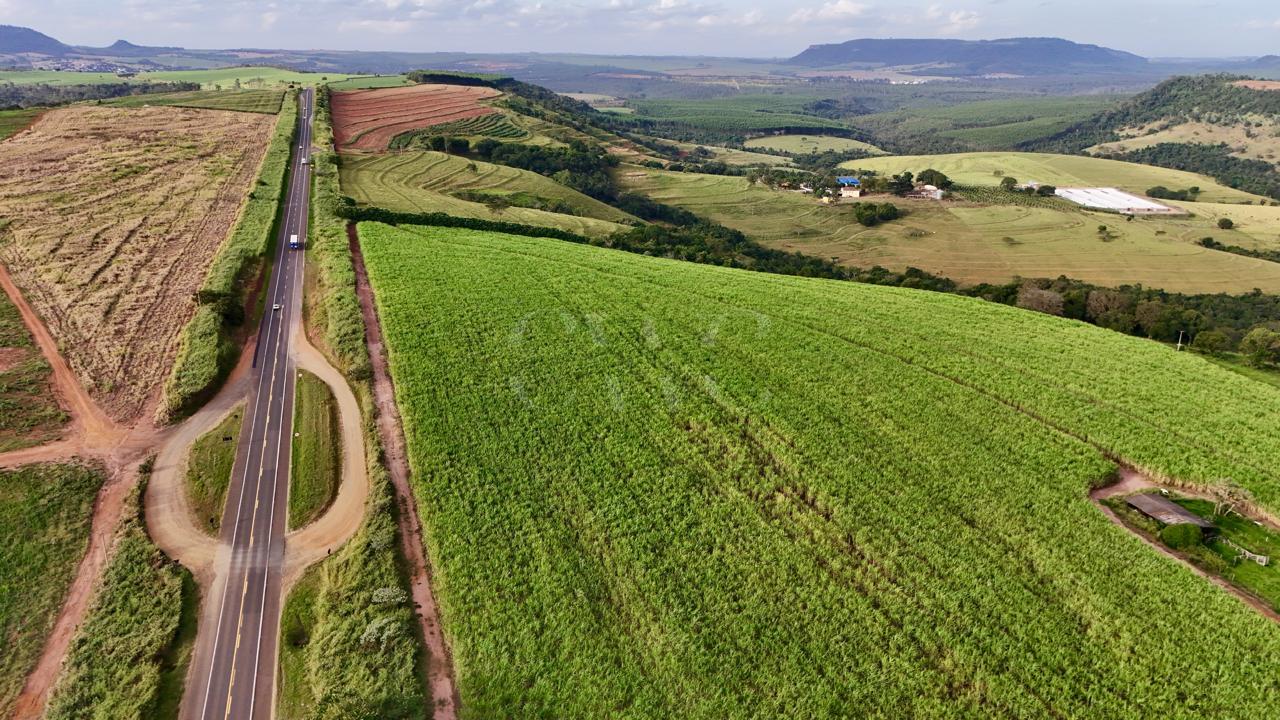 Sítio à Venda em Analândia SP | Área Rural Frente para Rodovia SP-225 com Potencial Logístico e Industrial