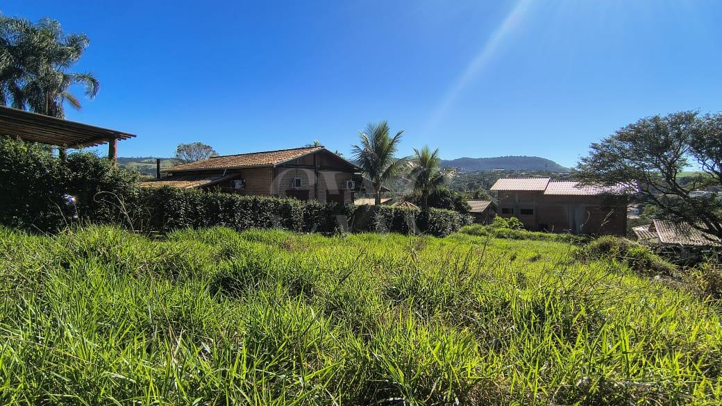 Foto de Terreno com 600 m2 - Loteamento Nova Analândia - Analândia em Analândia