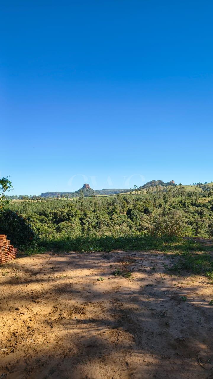 Foto de Terreno com 237 m2 - Jardim das Laranjeiras - Analândia em Analândia